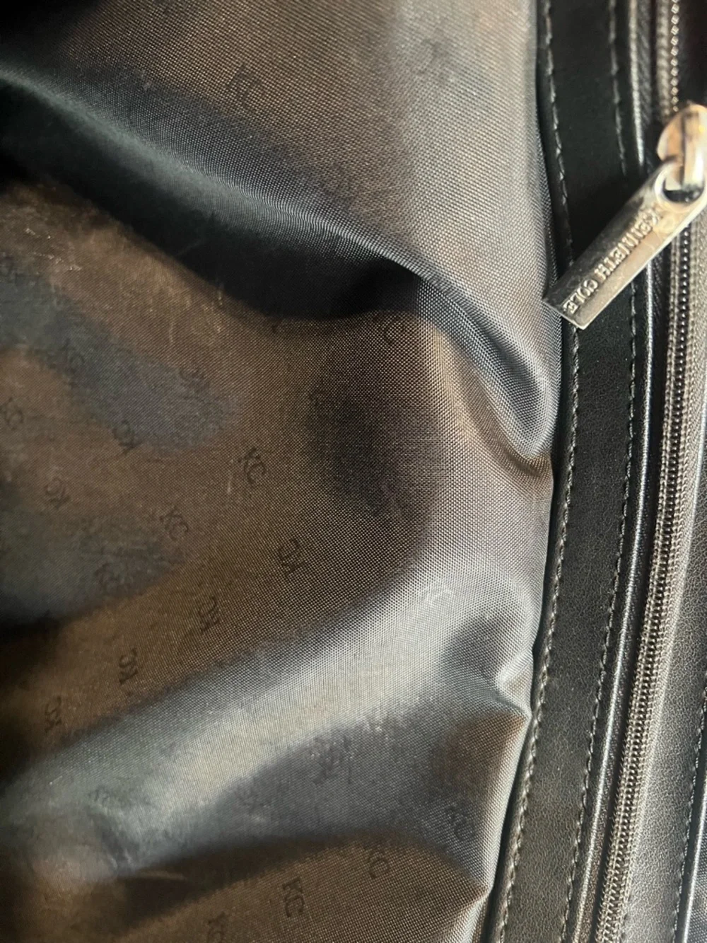 Kenneth Cole Black Leather Organizer Pouch